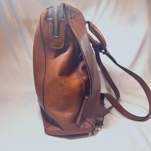 Fossil Brown/Camel Leather Backpack-Adjustable Strap-Phone Drop Pocket-Clean - Picture 2 of 15